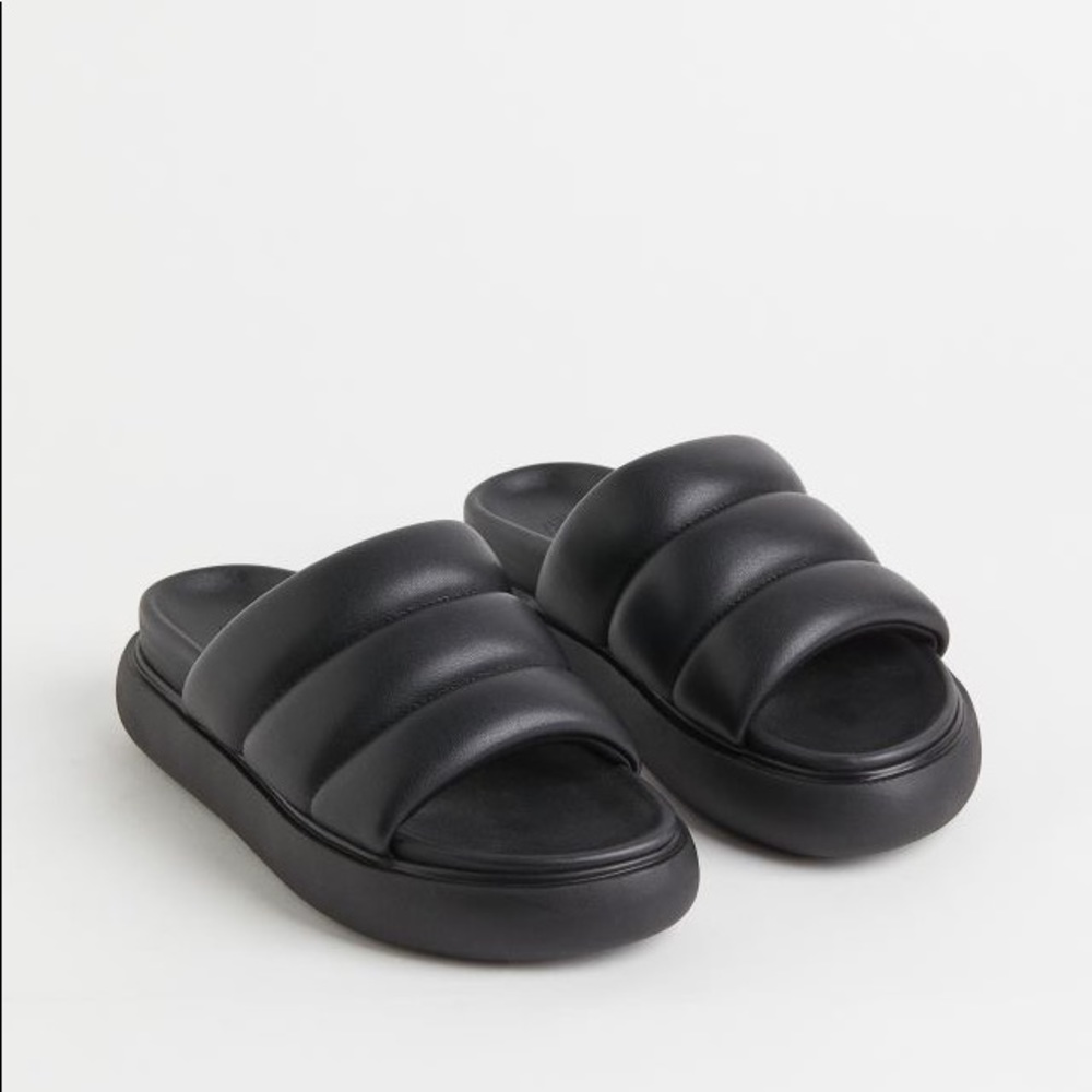 H&M slides